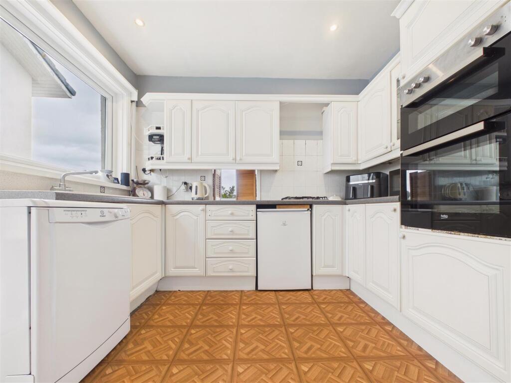 House in Truro - View 3