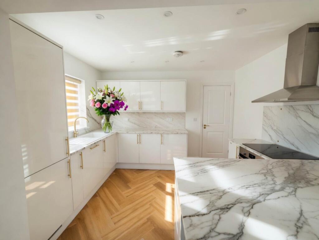 House in Watford - View 5