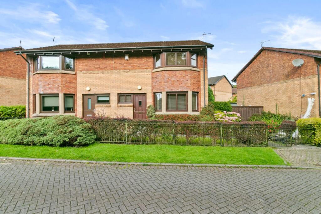 House in Glasgow, Southpark Village, Darnley