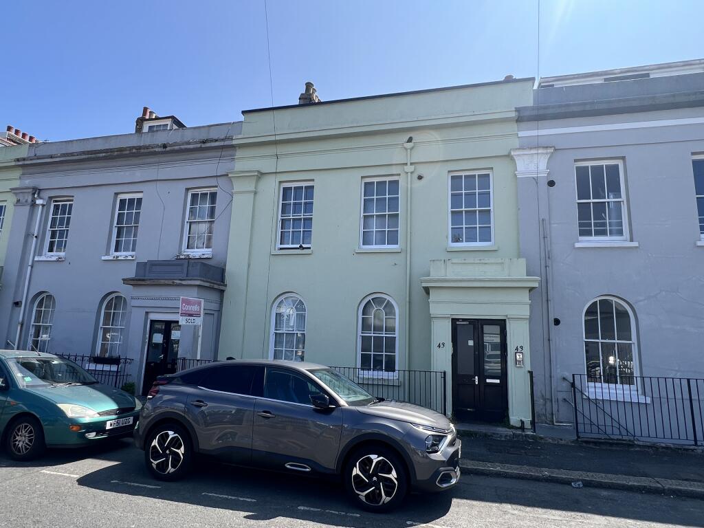 Main image of property: Second Floor Flat, 43 Emma Place, Plymouth, Devon PL1 3QT
