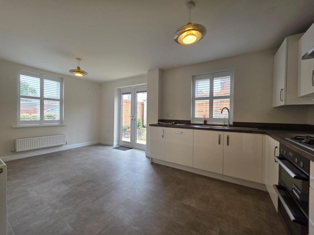 House in Northampton, Moulton - View 2