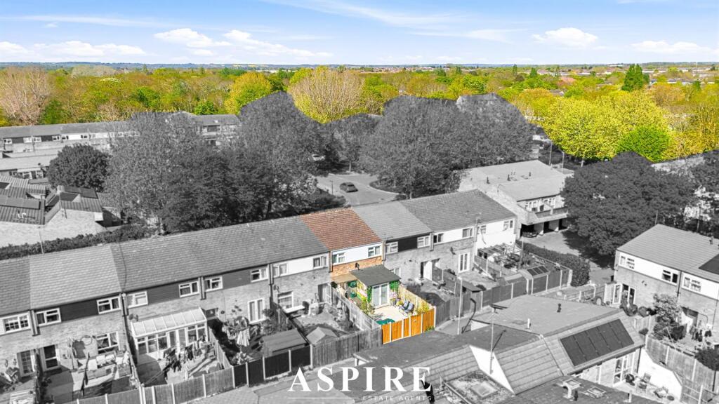 3-bed terraced on **Fully refurbished throughout** Beambridge, Basildon, £350,000