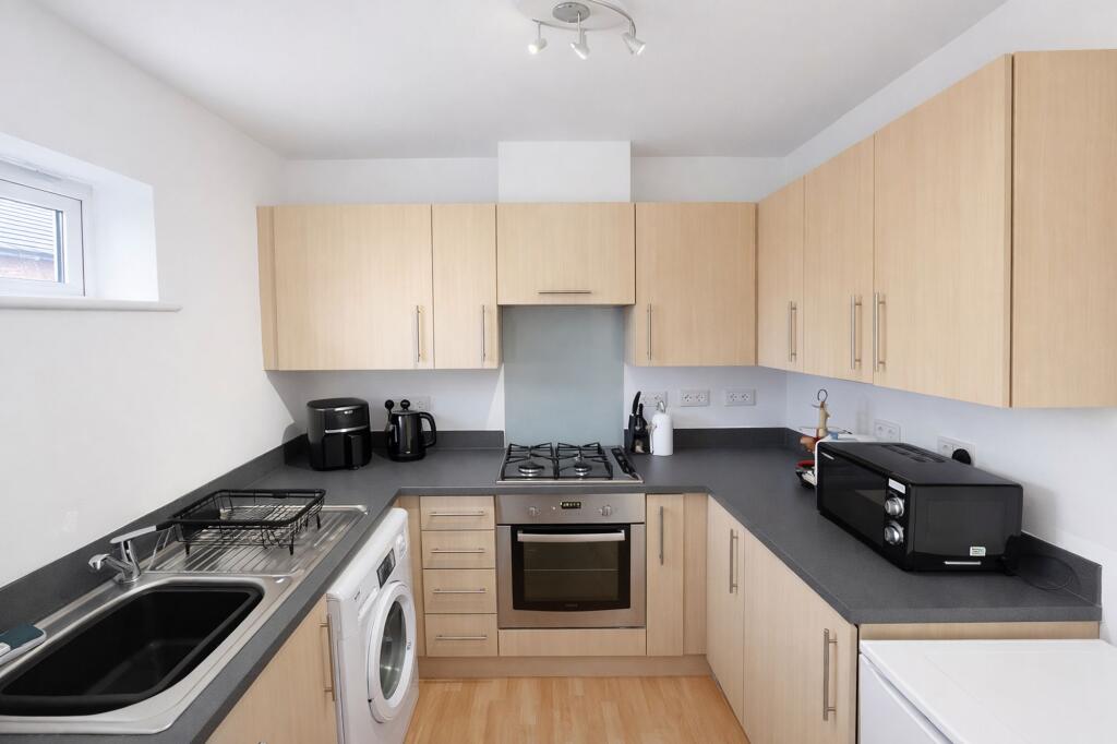 Viburnum Road, Almondsbury, BS32 photo 4