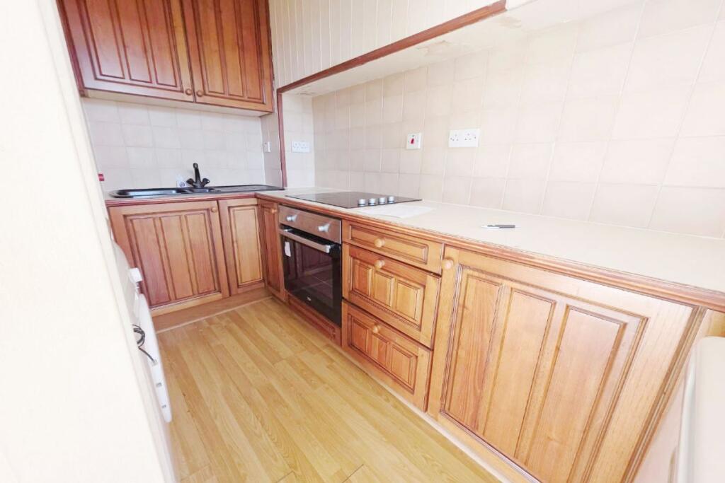 50, Broomhill Road, Aberdeen, AB106HT - View 2