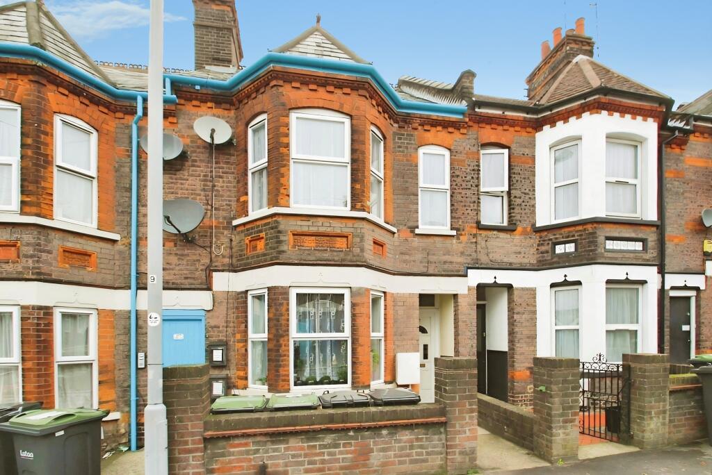 Main image of property: High Town Road, High Town, Luton, LU2