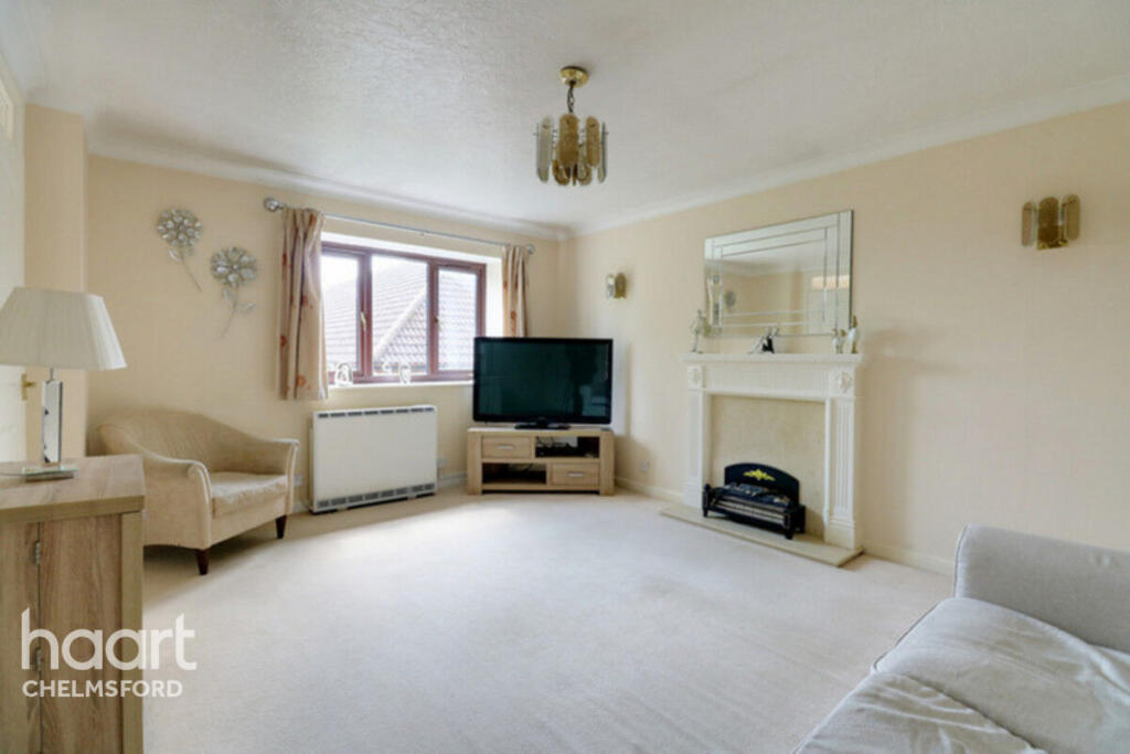 House in Chelmsford, Butts Green, Sandon - View 3