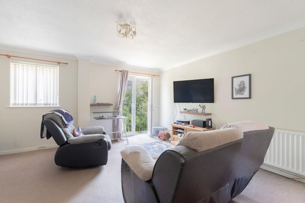 Apartment in Norwich, Mile Cross - View 4