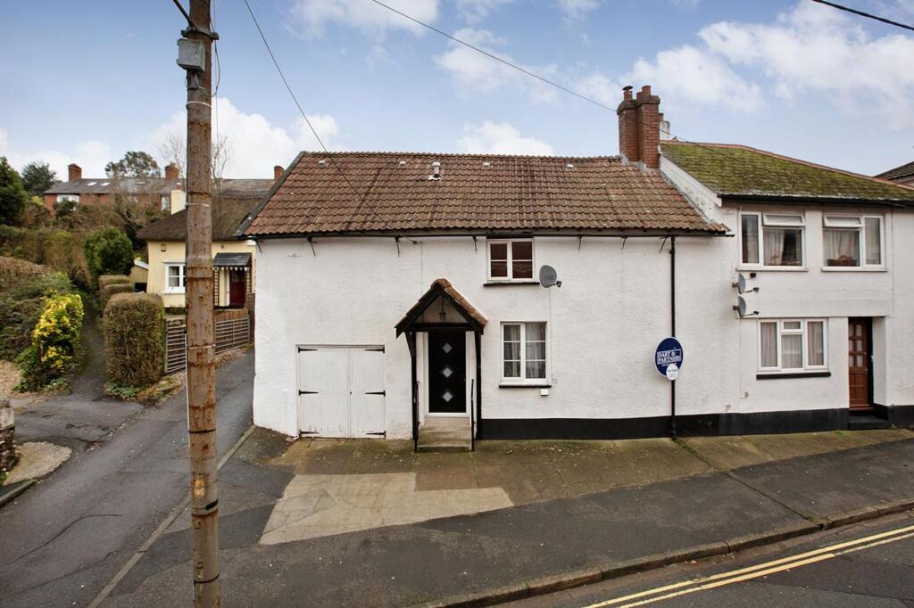 2-bed semi-detached on Old Town Street, Dawlish, EX7, £250,000