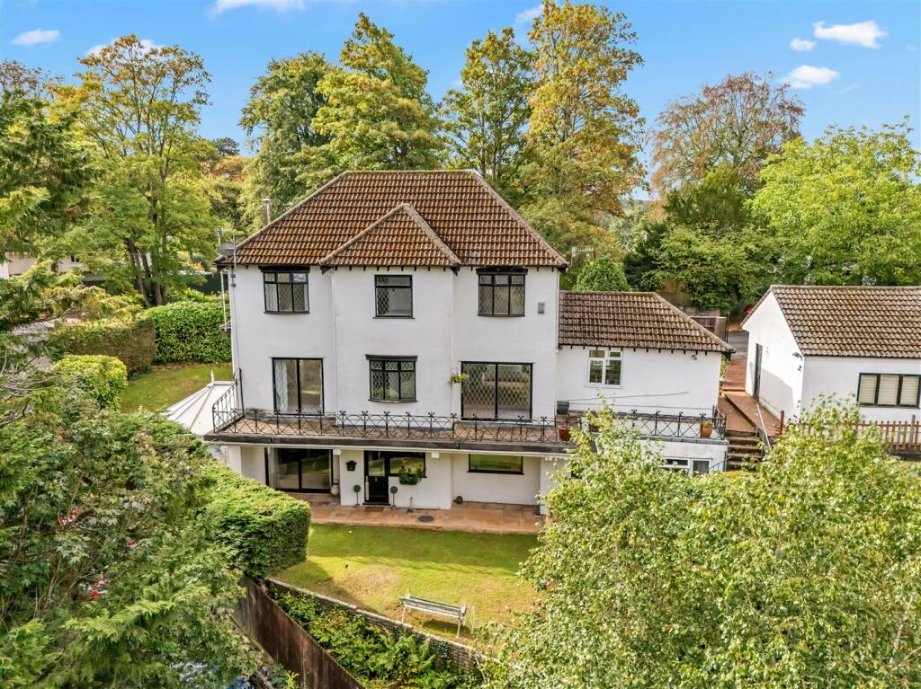 Main image of property: Avon Way, Stoke Bishop, BS9