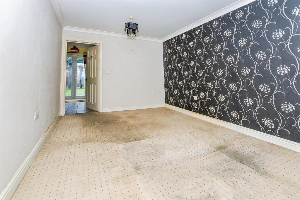The Oaks, Elm, Wisbech photo 3