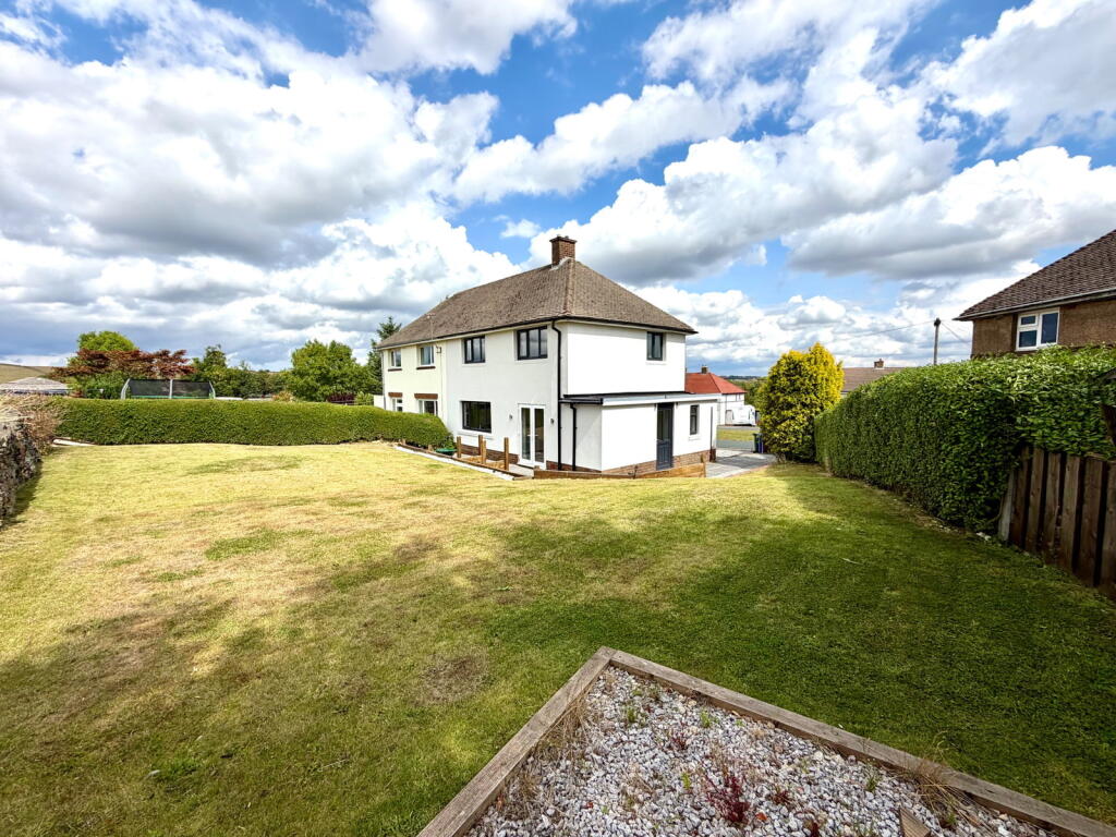 3-bed semi-detached on Westfield Avenue, Thurlstone, Sheffield, S36 9RL, £269,995