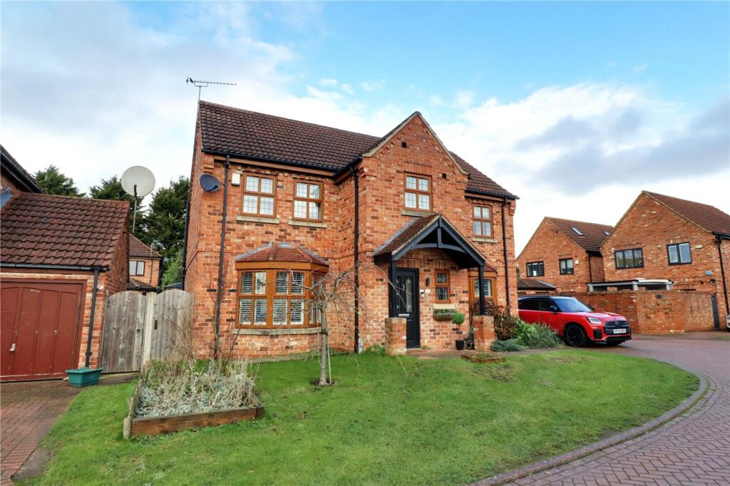 Main image of property: Farriers Fold, Haxey, DN9