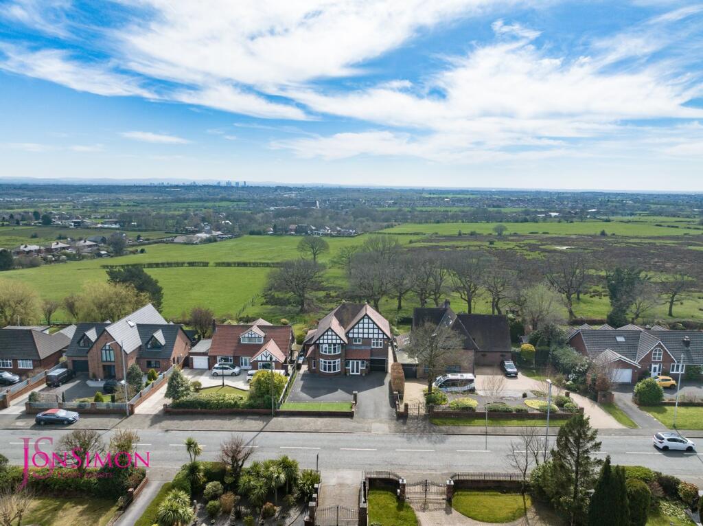 House in Bury, Greater Manchester - View 2