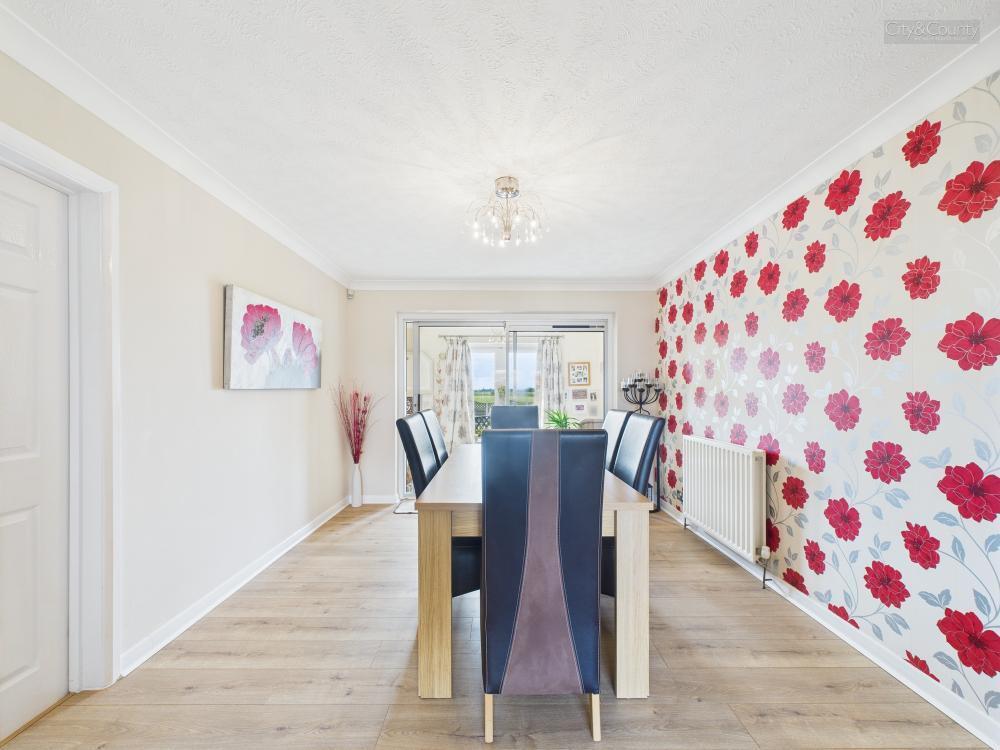 Broadgate, Weston Hills, Spalding photo 4