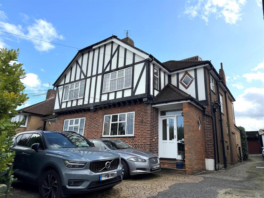 Main image of property: Baldwins Lane, Croxley Green, Rickmansworth