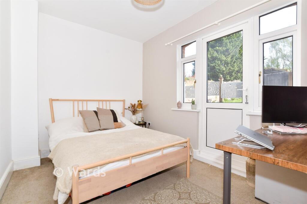Apartment in Maidstone, Kent - View 3