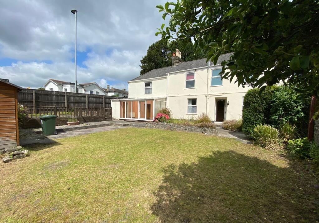 Main image of property: 51 Old Exeter Road, Newton Abbot, Devon, TQ12 2NH