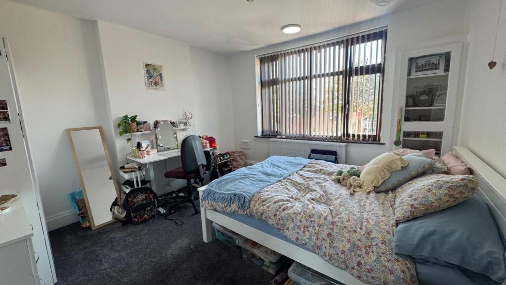 House in Nottingham - View 5