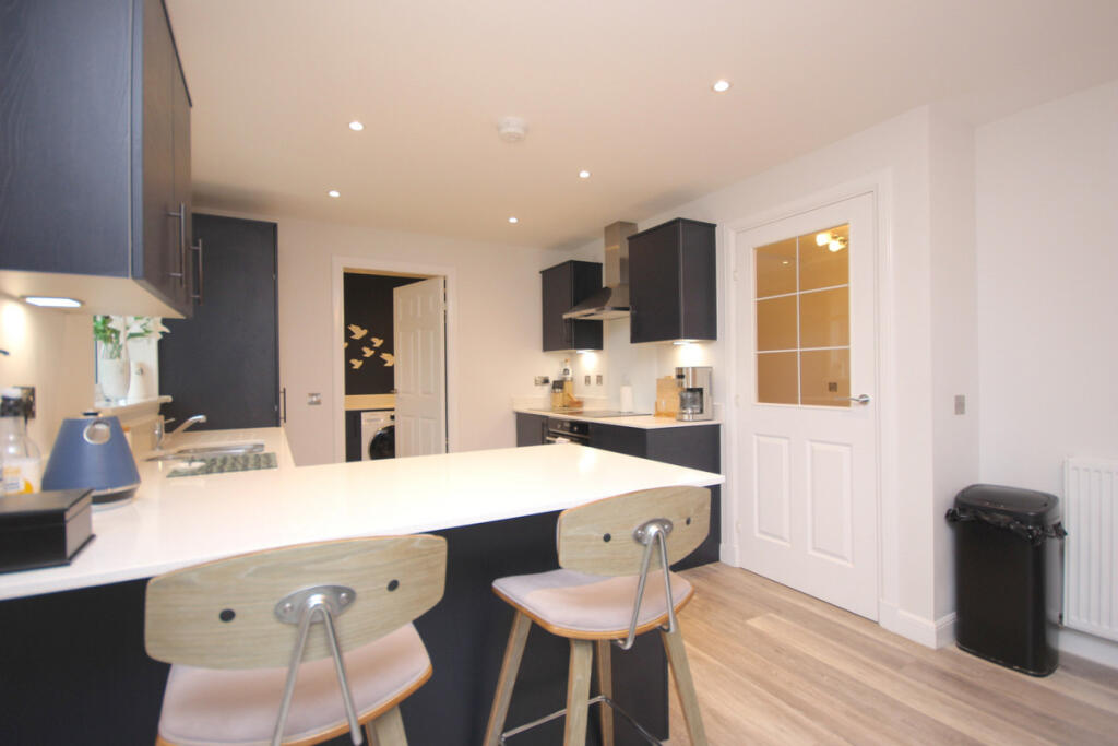 House in Glenmavis, Golfhill - View 6