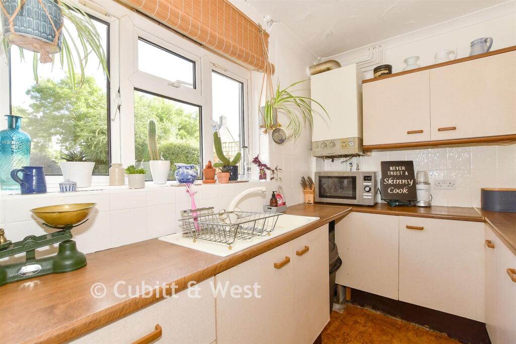 House in Redhill - View 5