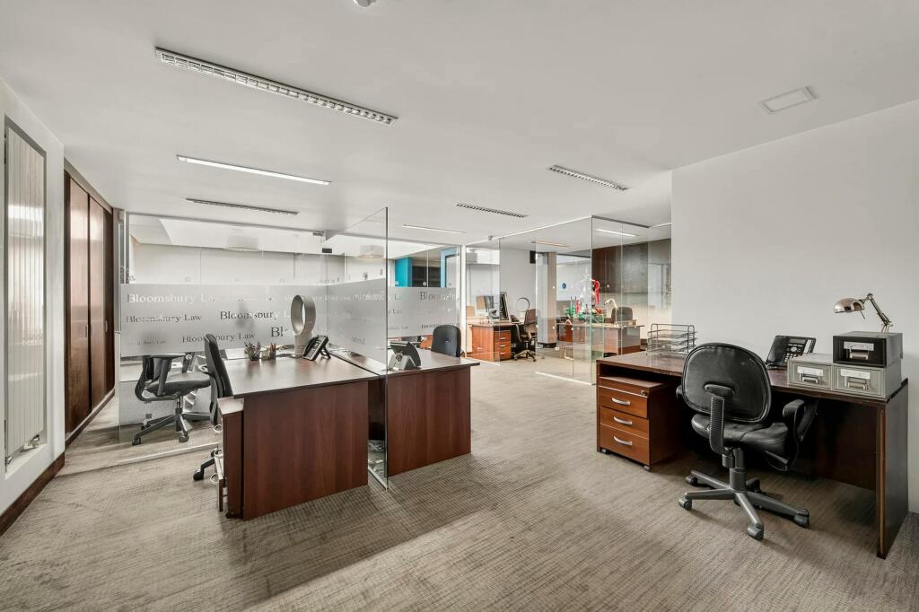 office 2.jpg