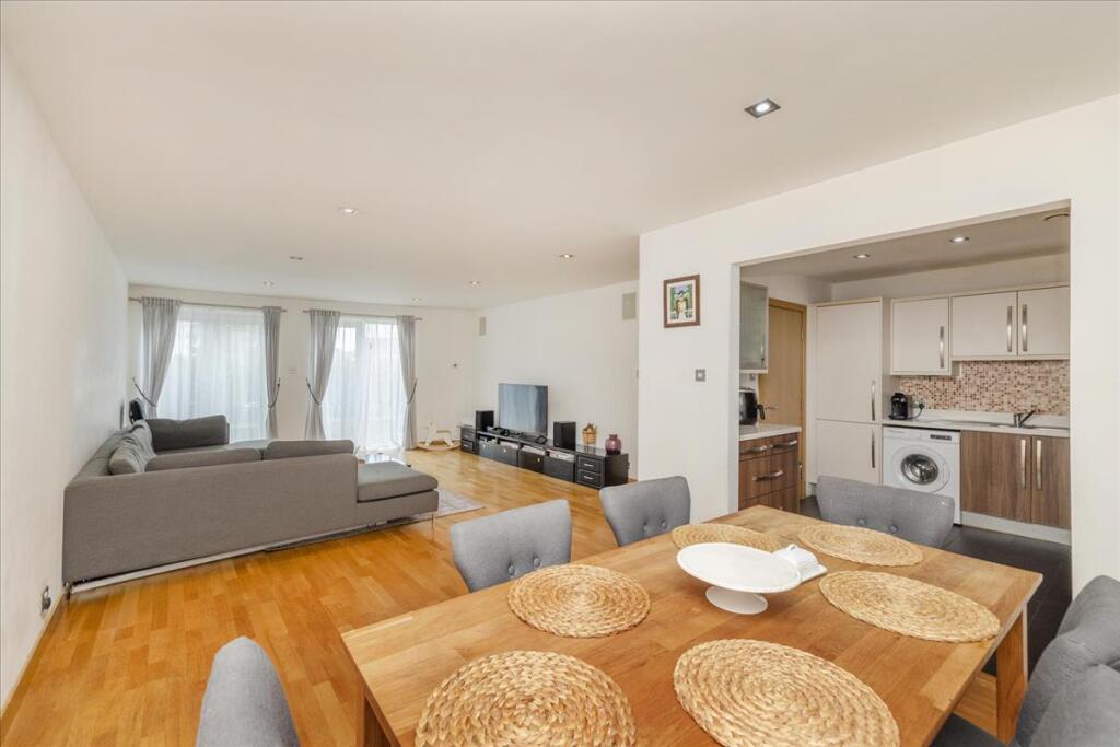 Apartment in Edinburgh, Western Harbour, Leith Harbour & Newhaven - View 5