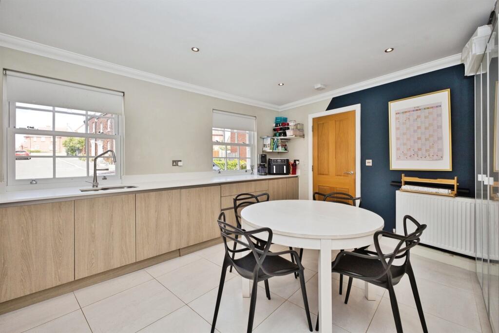 House in Bath - View 5