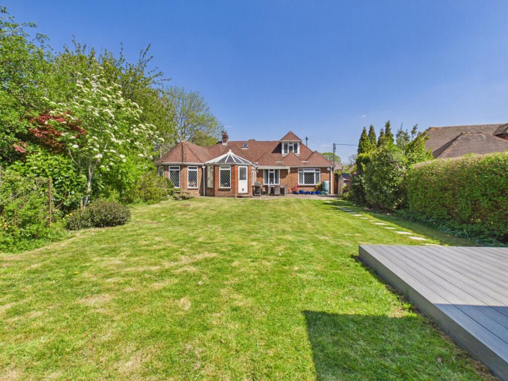 Main image of property: Brays Close, Hyde Heath, Amersham, Buckinghamshire, HP6