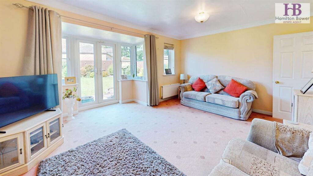 House in Calderdale, Northowram, Stone Chair - View 3