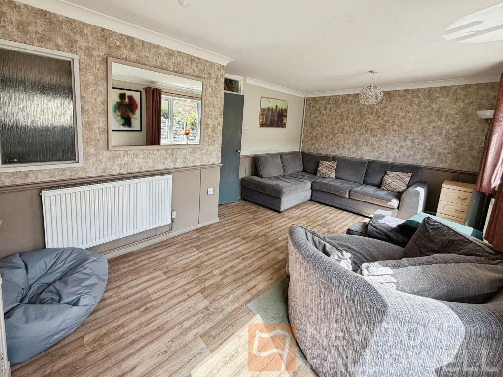 House in Peterborough, North Bretton, Ravensthorpe - More