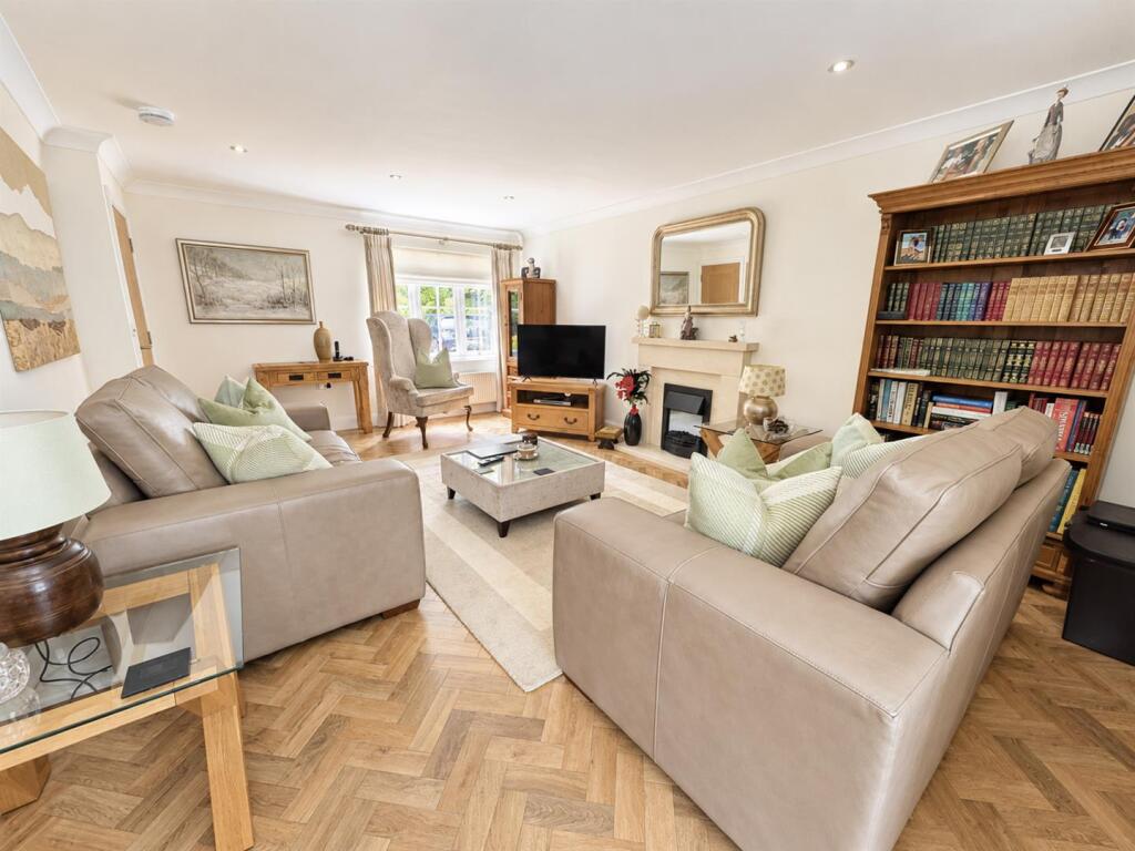 House in Tonbridge - View 4