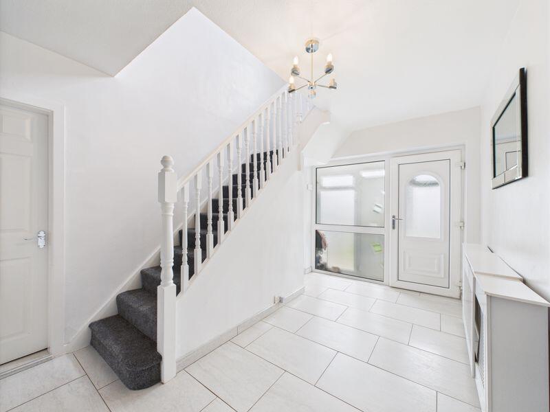 Rhodes Drive, Unsworth, Bury, BL9 photo 2