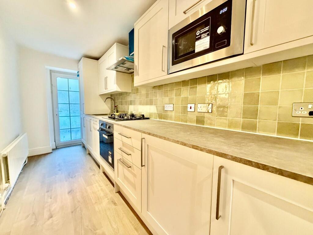 Apartment in London - View 4