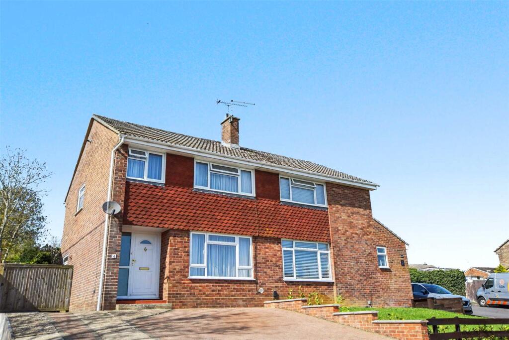 Main image of property: Musgrove Gardens, Alton, Hampshire, GU34