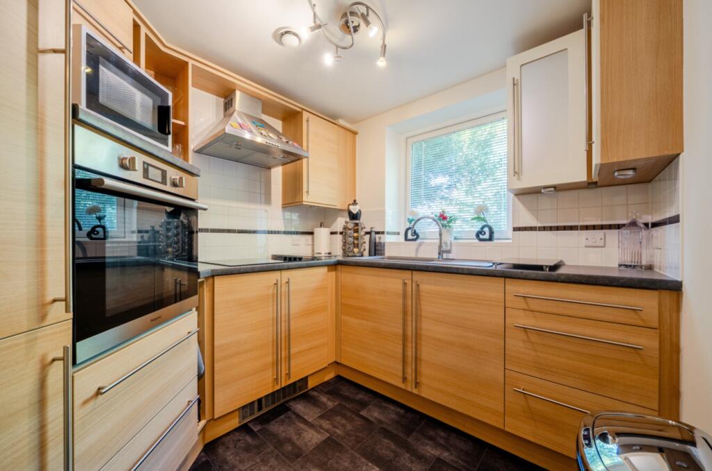 Apartment in Nottingham - View 3