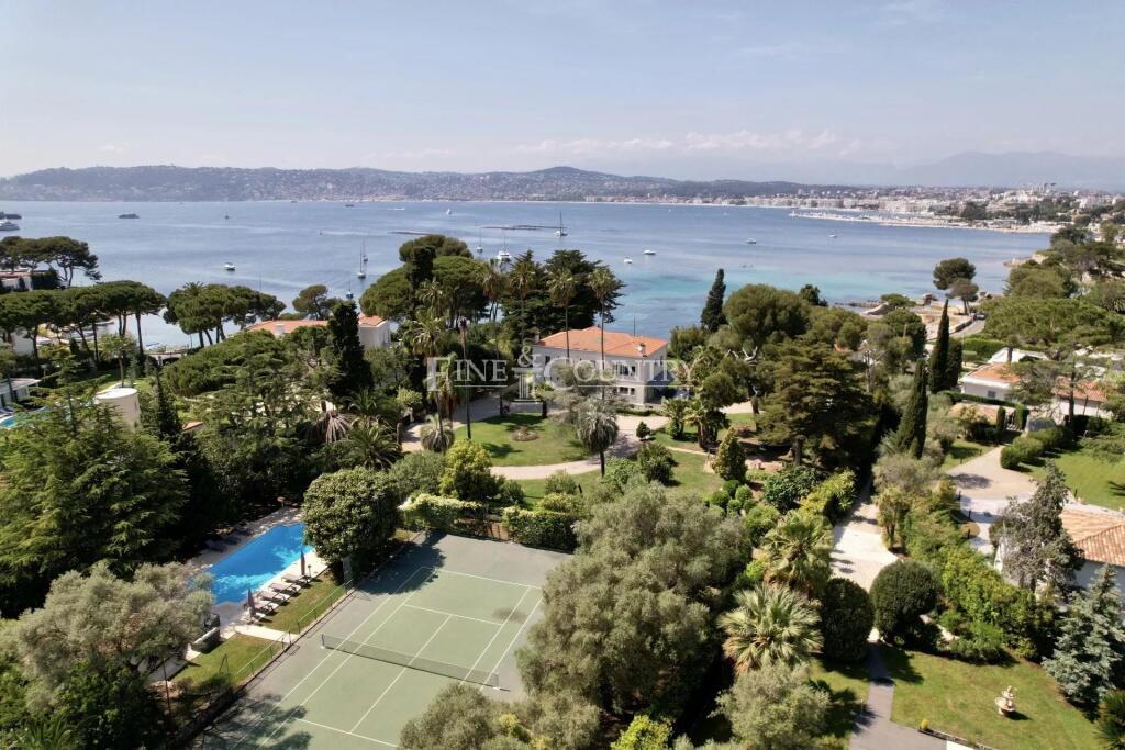 Main image of property: Provence-Alps-Cote d`Azur, Alpes-Maritimes, Antibes