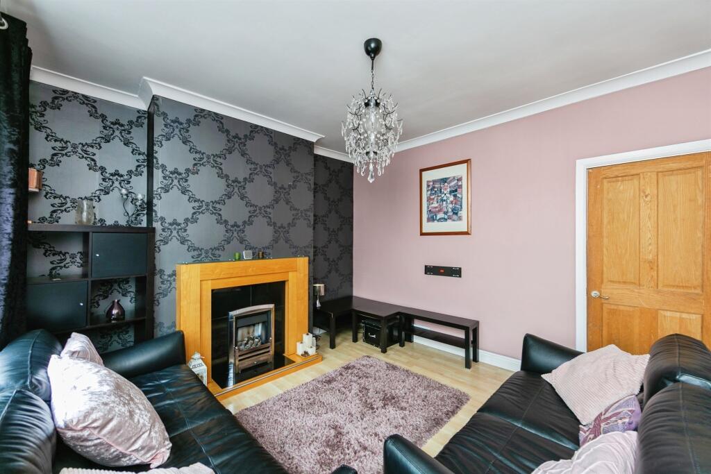 House in Rotherham, South Yorkshire - View 3