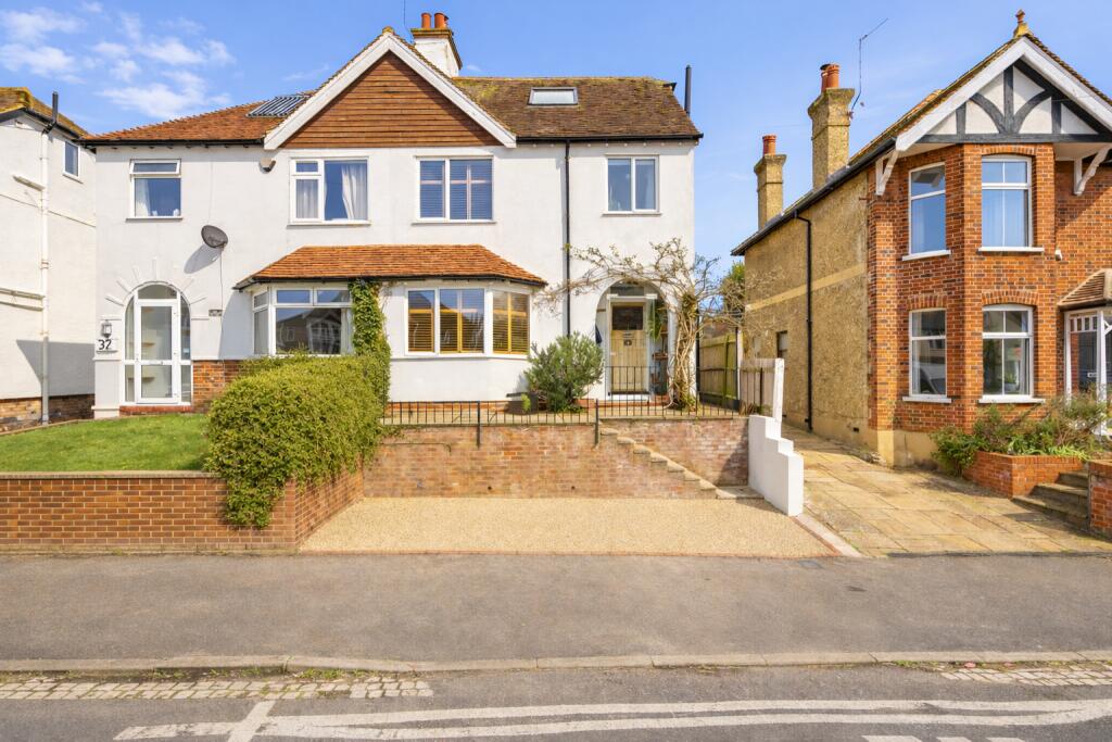 Waverley Road, St. Albans, Hertfordshire, AL3