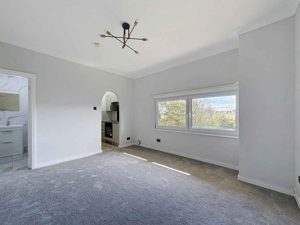 Apartment in Newcastle upon Tyne, Tyne and Wear - View 2