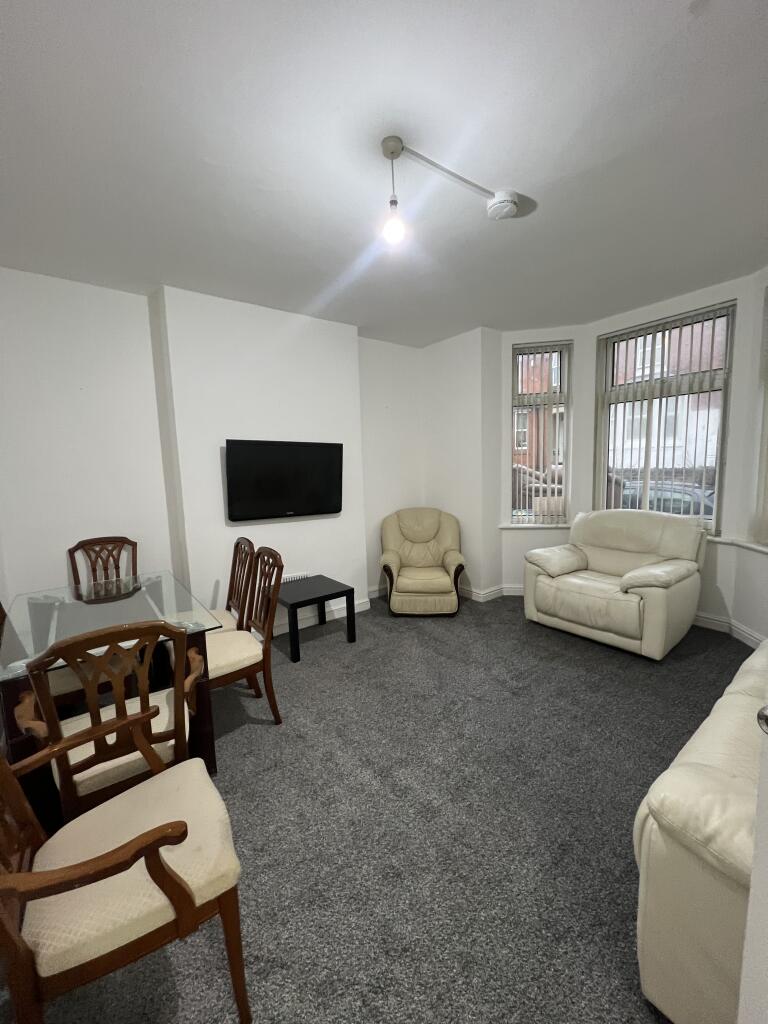 House in Nottingham, Radford - View 3