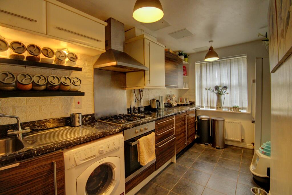 Littlebrooke Close, Bolton, BL2 photo 4