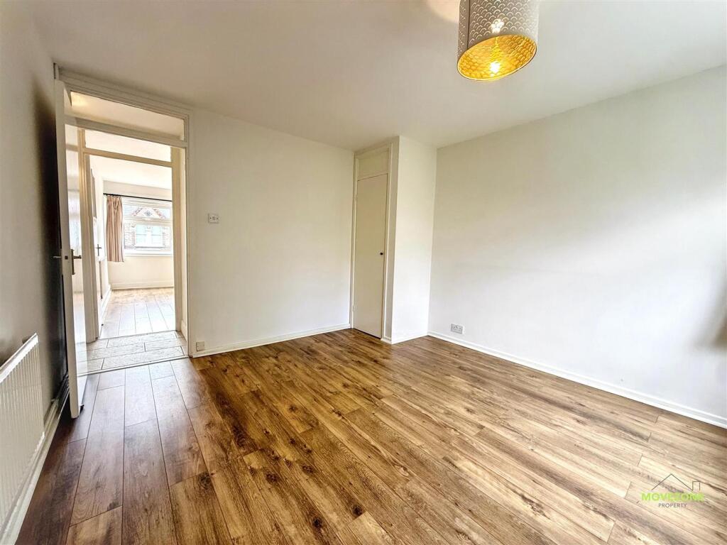 Summerley Street, Earlsfield, SW18 - View 5