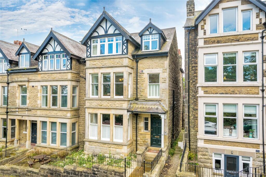 Main image of property: Harlow Moor Drive, Harrogate, HG2