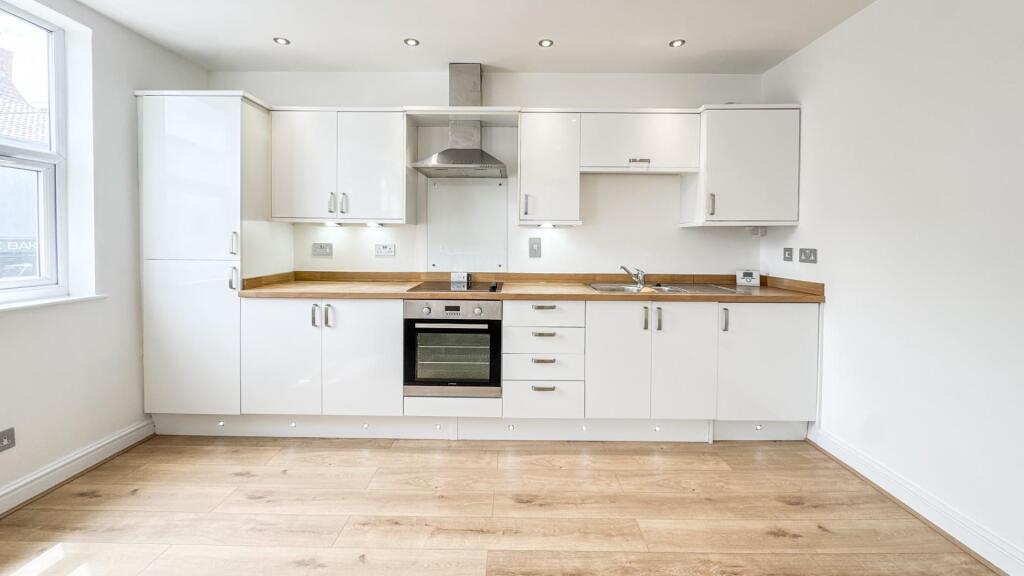 Apartment in Bristol, Southville - View 5