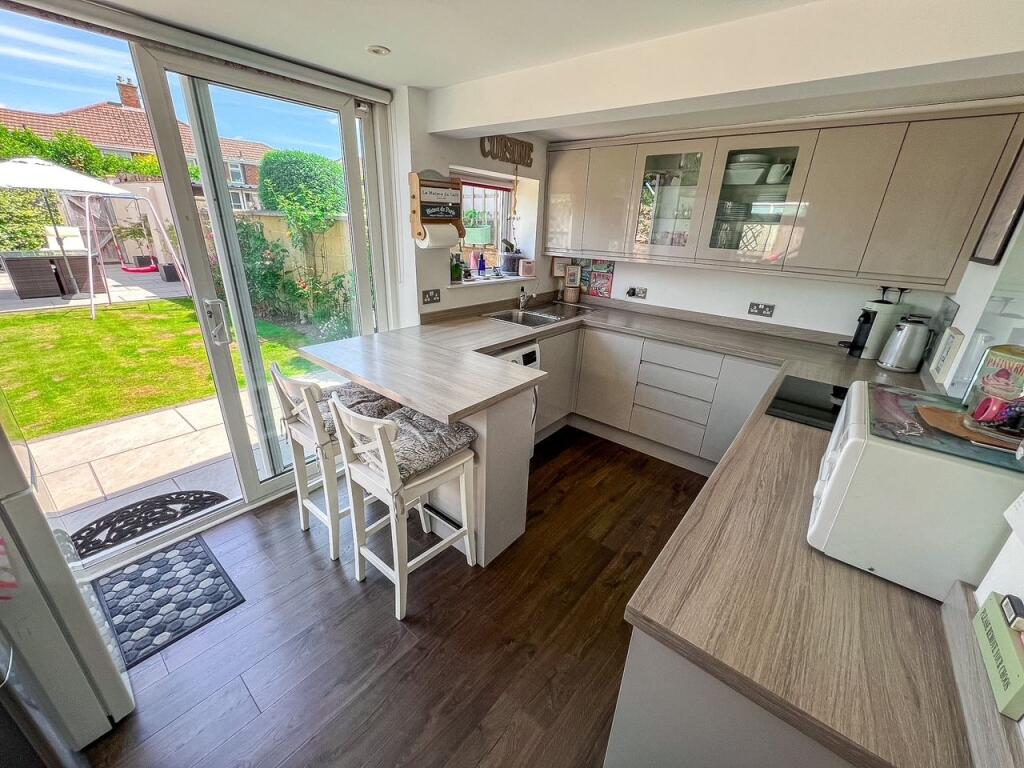 House in Kingston upon Thames - View 4