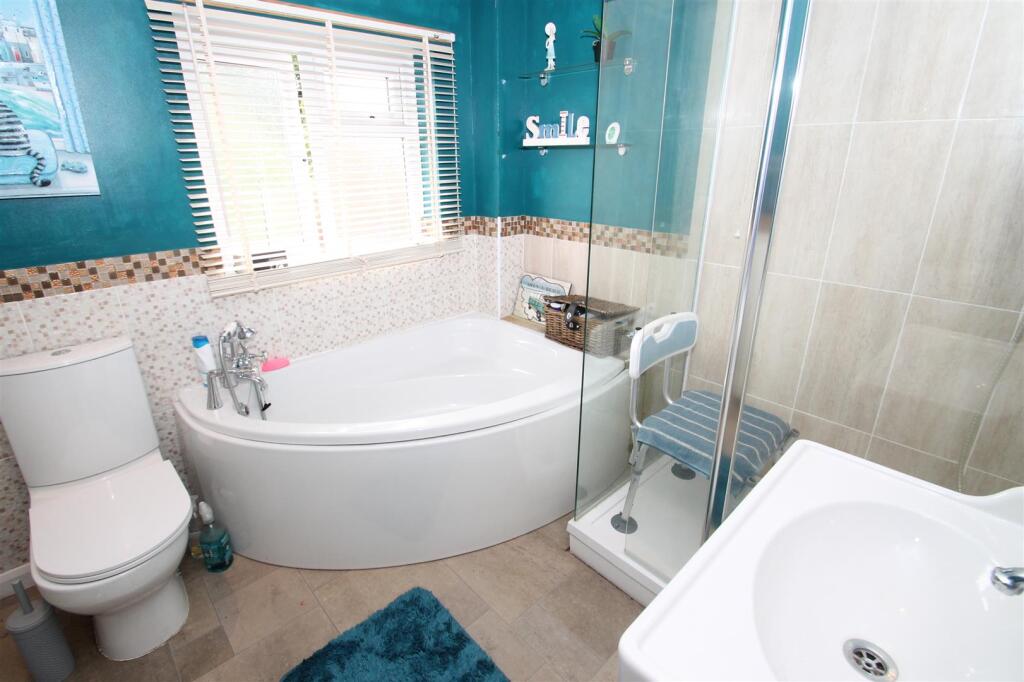 Goodrest Avenue, Halesowen photo 5