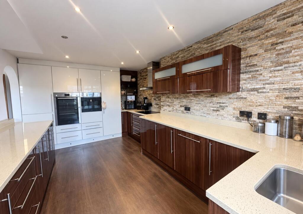 House in Rochester - View 4