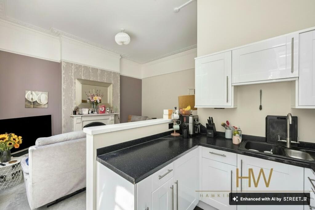Apartment in Hove, Brunswick - View 5
