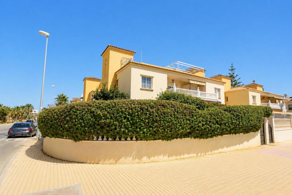Main image of property: Valencia, Alicante, Cabo Roig