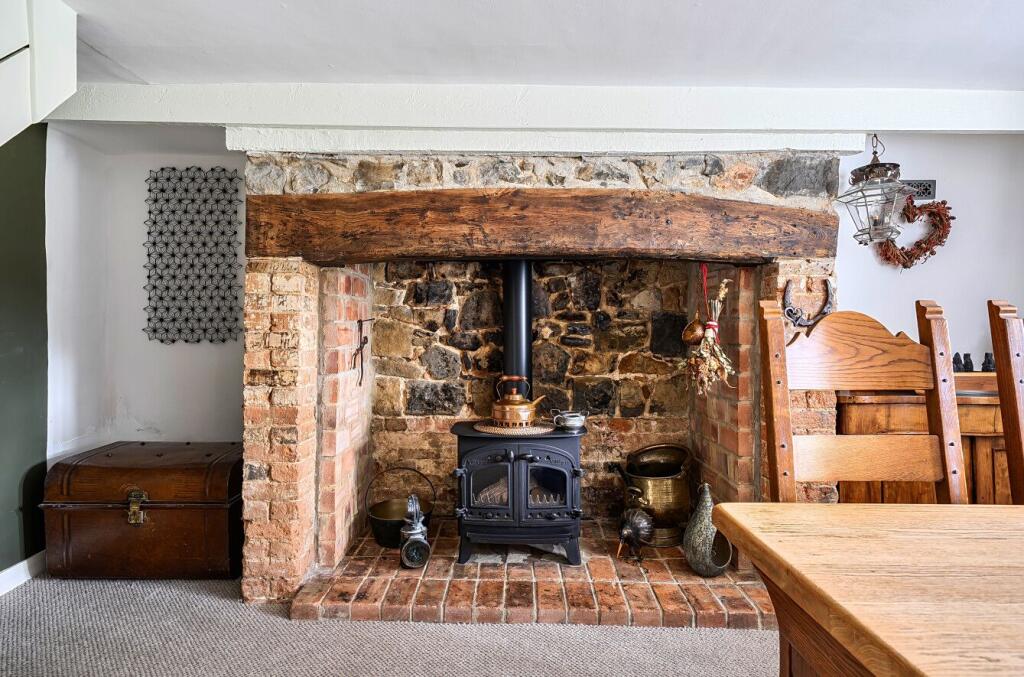 House in Ashill, Southtown - More